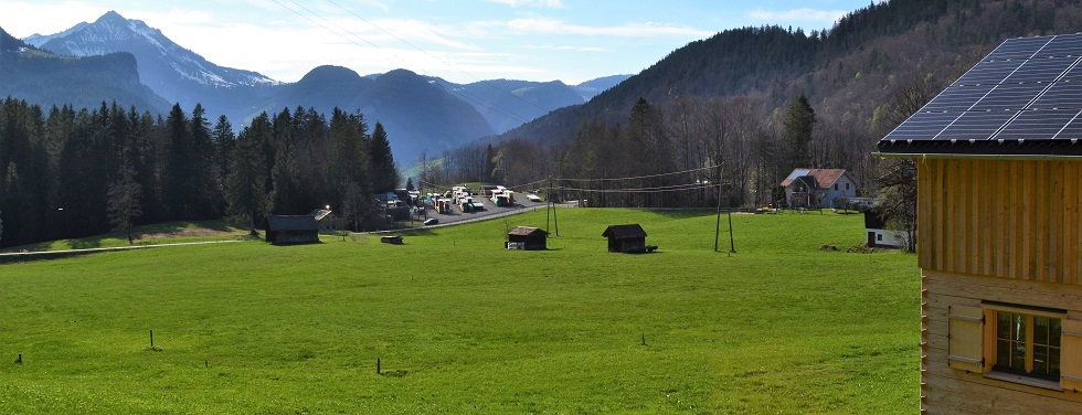 https://www.berghuette-bregenzerwald.at/uploads/images/Ausblick%20gen%20Westen_zugeschnitten_klein.jpg